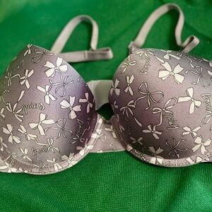 New Juicy Couture by Victoria Secret Purple Bow Print Bra 36C